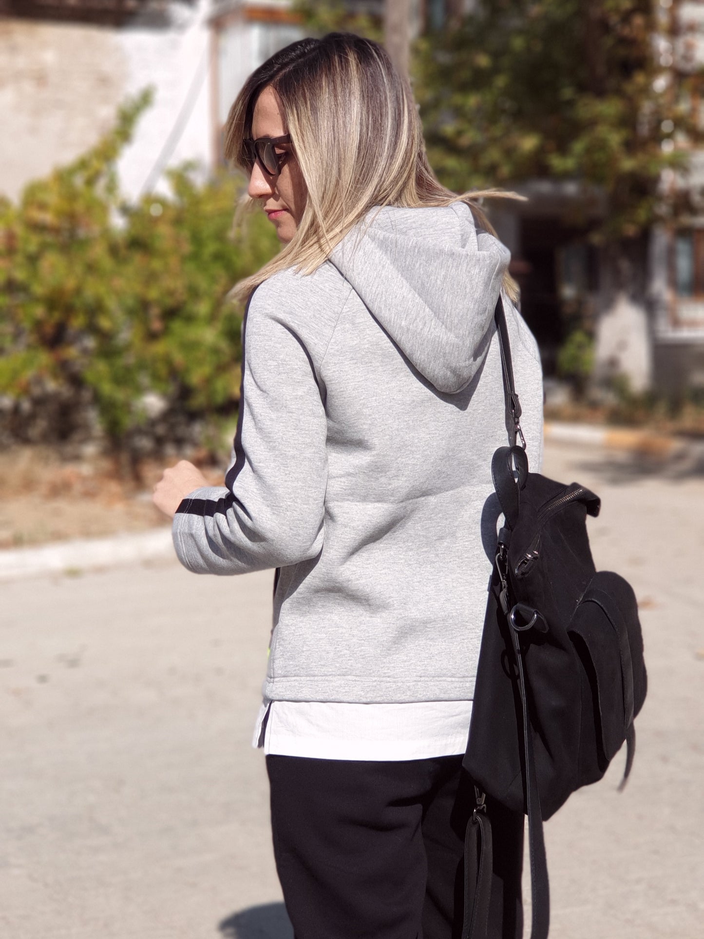 Alttan Gömlek Detaylı Şardonlu Gri Sweat