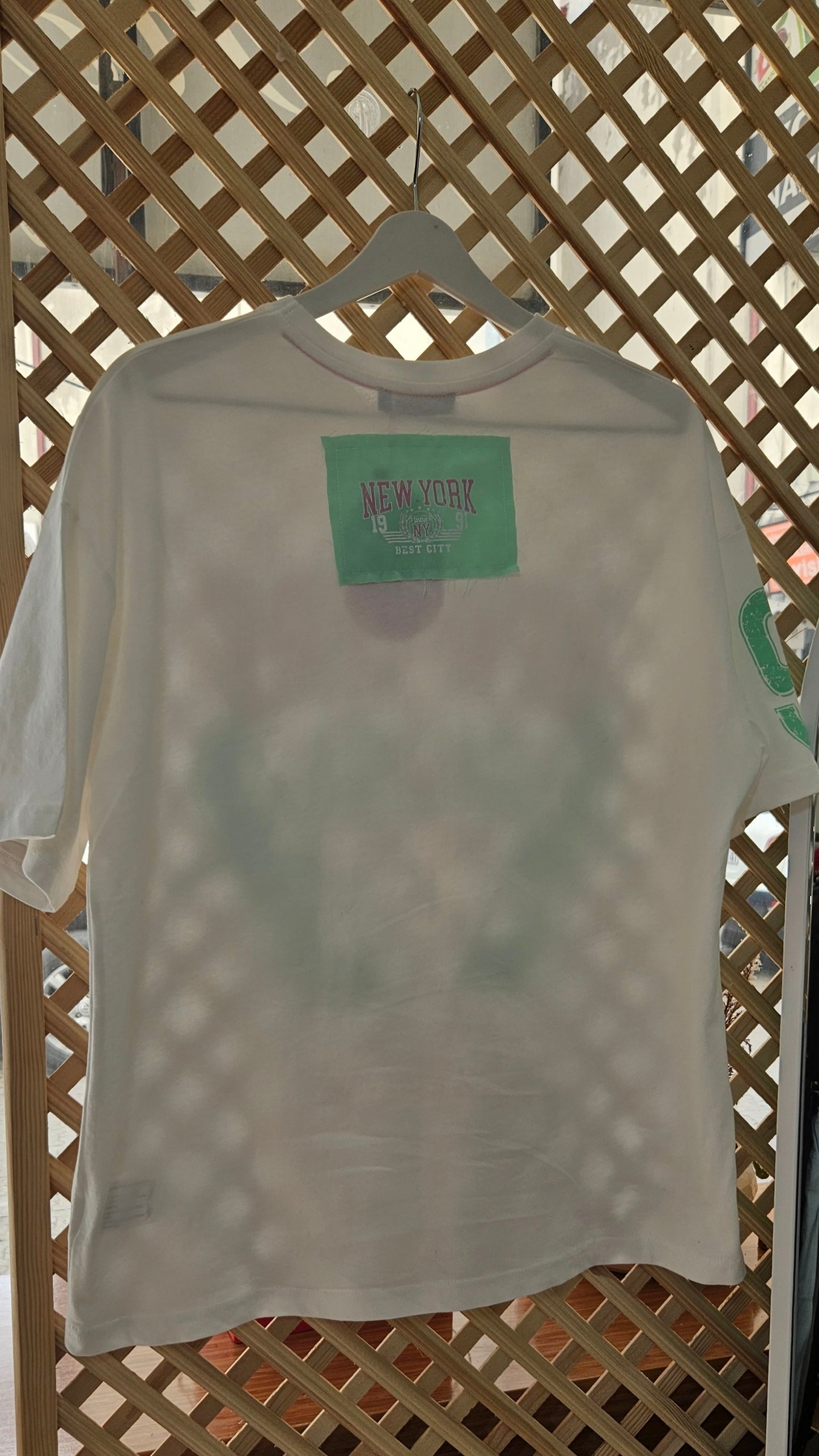 Arkası Armalı Pamuk Kumaş Spor Tshirt