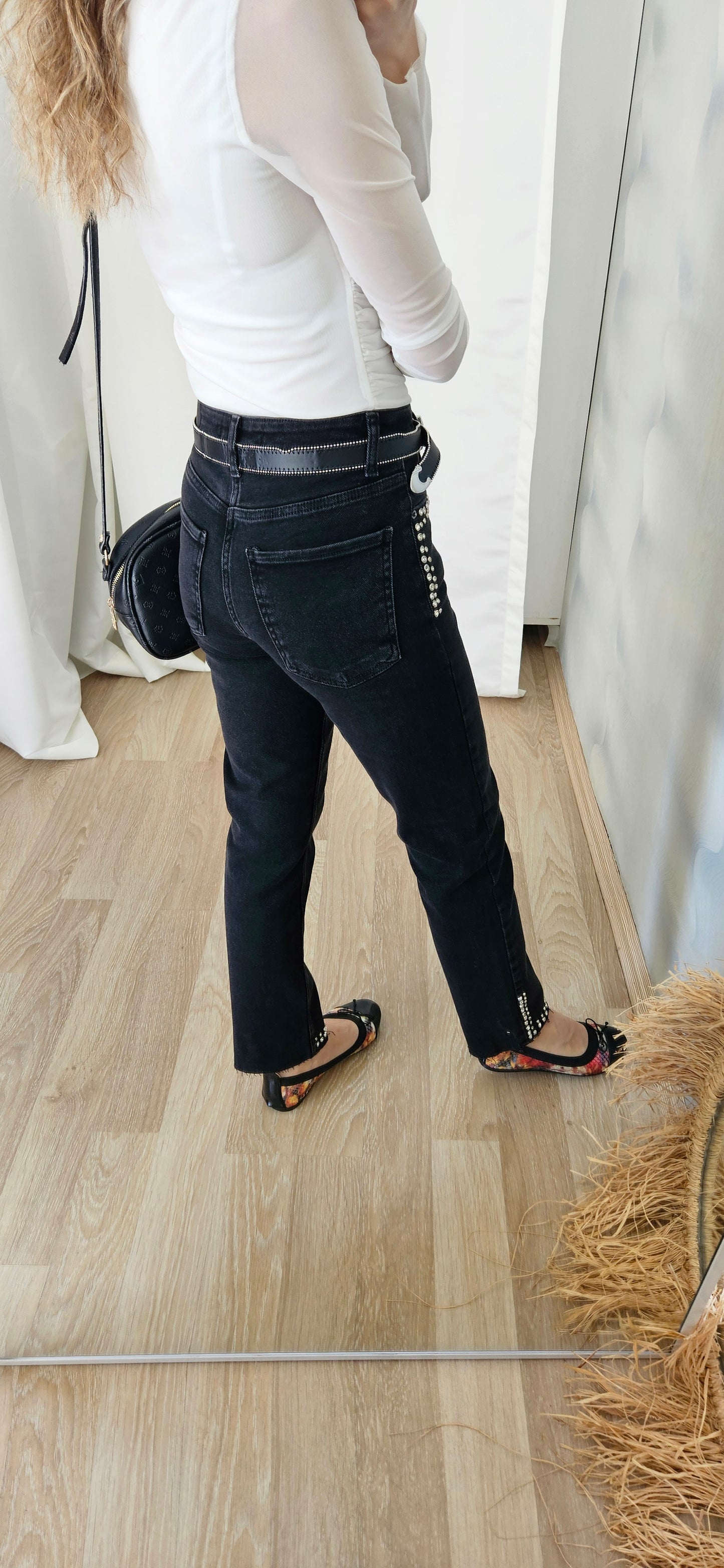 Boyfit Siyah Yıkama Taşlı jean