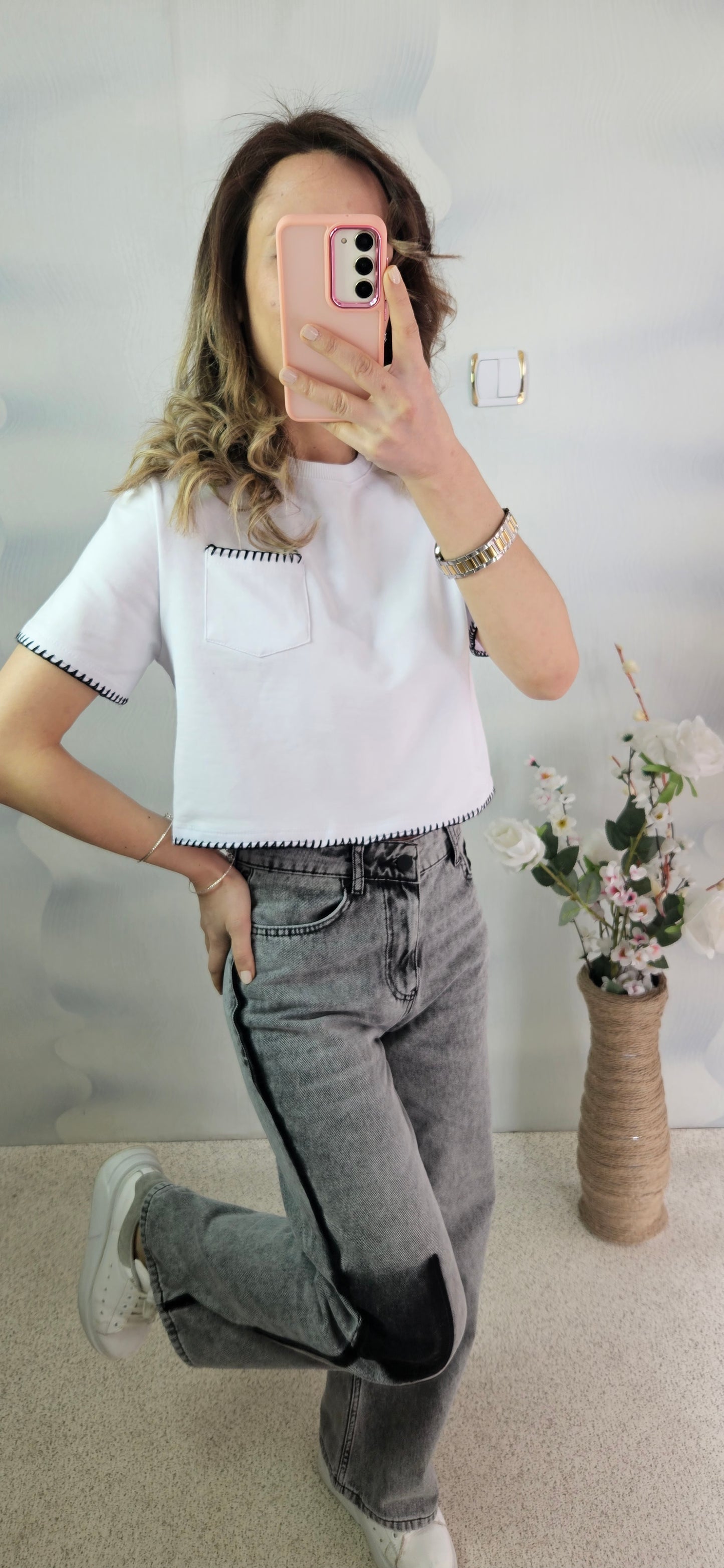 Kenarları İp Geçişli Crop Tshirt